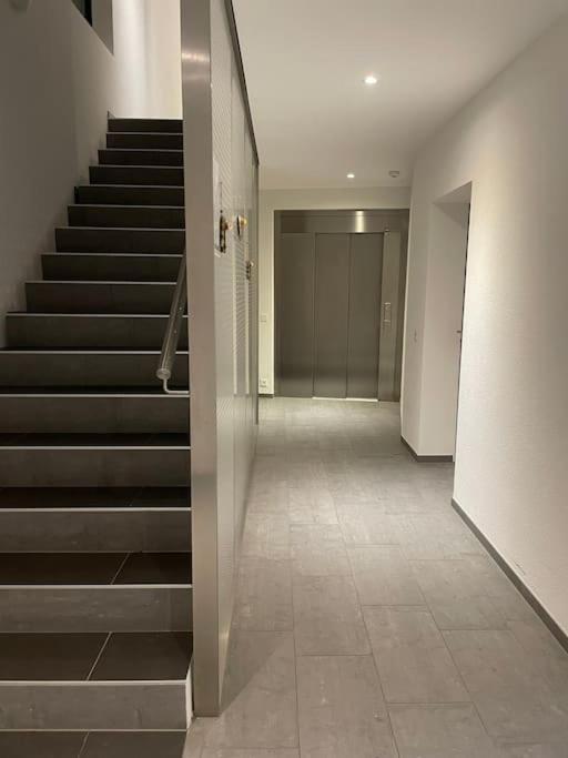 Apartamento Proche Lausanne: Studio Bien Equipe Prilly Exterior foto