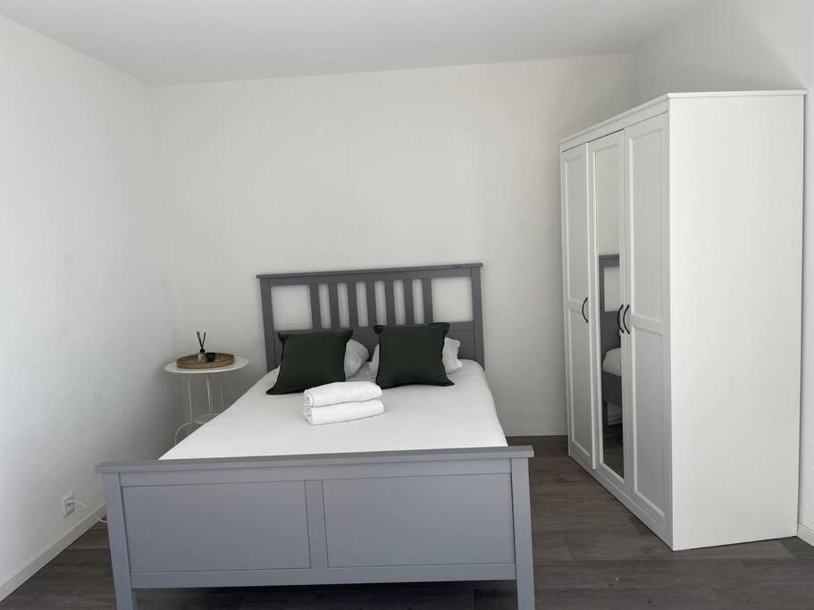 Apartamento Proche Lausanne: Studio Bien Equipe Prilly Exterior foto