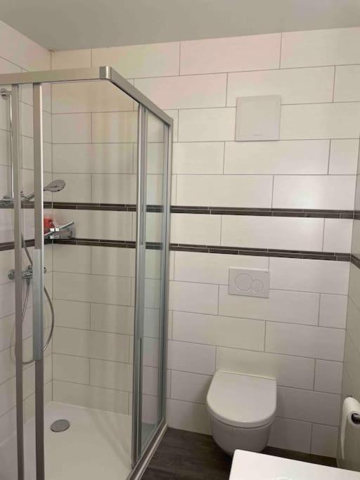 Apartamento Proche Lausanne: Studio Bien Equipe Prilly Exterior foto
